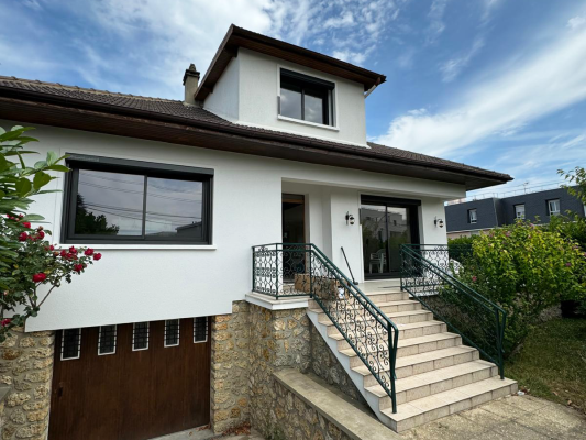 Remplacement de fenêtres sur mesure en rénovation dans les Yvelines Remplacement de fenêtres sur mesure en rénovation dans les Yvelines