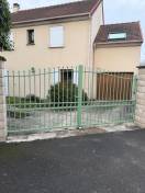Portails et clotures alu : portail battant ral 6021 aluminium gamme tradition sib orgeval. Wilco Yvelines 78