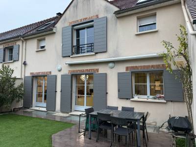 Volets velux : volets battants sur cadre gris aluminium sib yvelines. Wilco Yvelines 78