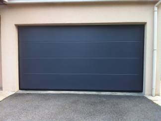 Portes de garage sectionnelles : porte de garage sectionnelle grise normstahl. Wilco Yvelines 78