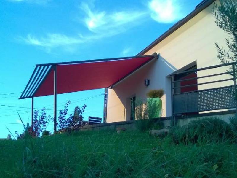 Pergolas design, pose murale ou libre : photo store solaire pergola terrasse 78. Wilco Yvelines 78