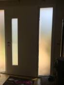 Portes d'entrée en aluminium : porte entrée alu kline bicolore à 2 tiercés, semi-vitrée. Wilco Yvelines 78