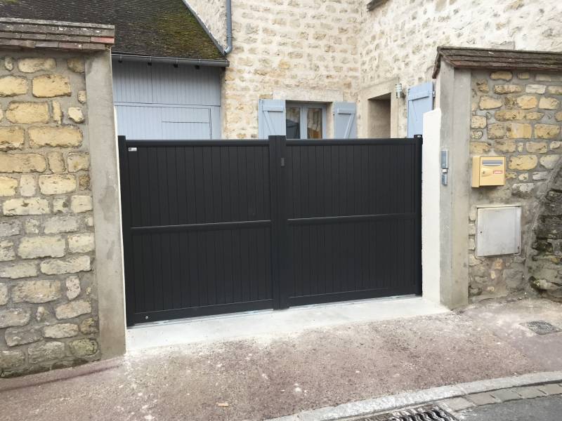 portail-coulissant-motorise-en-alu-sib-noir-sable-78480-verneuil portail-coulissant-motorise-en-alu-sib-noir-sable-78480-verneuil