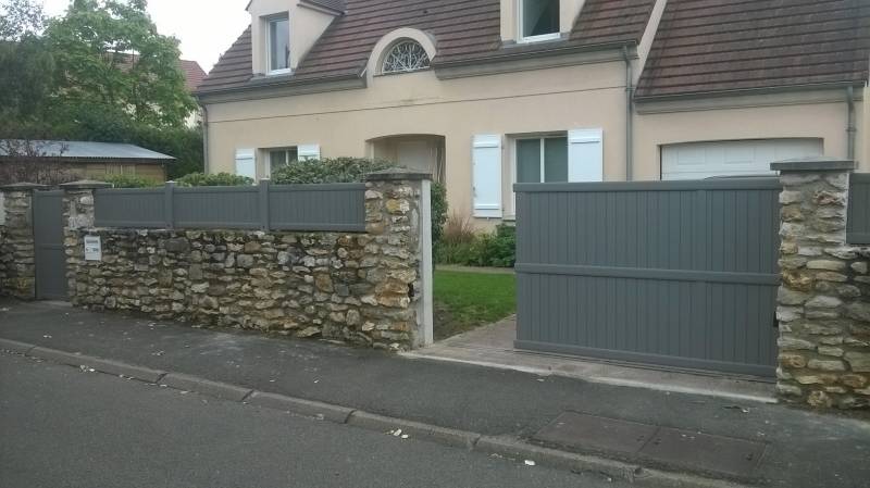 portail-portillon-et-cloture-sib-en-alu-gris-9007-texture-a-verneuil-sur-seine-78 portail-portillon-et-cloture-sib-en-alu-gris-9007-texture-a-verneuil-sur-seine-78