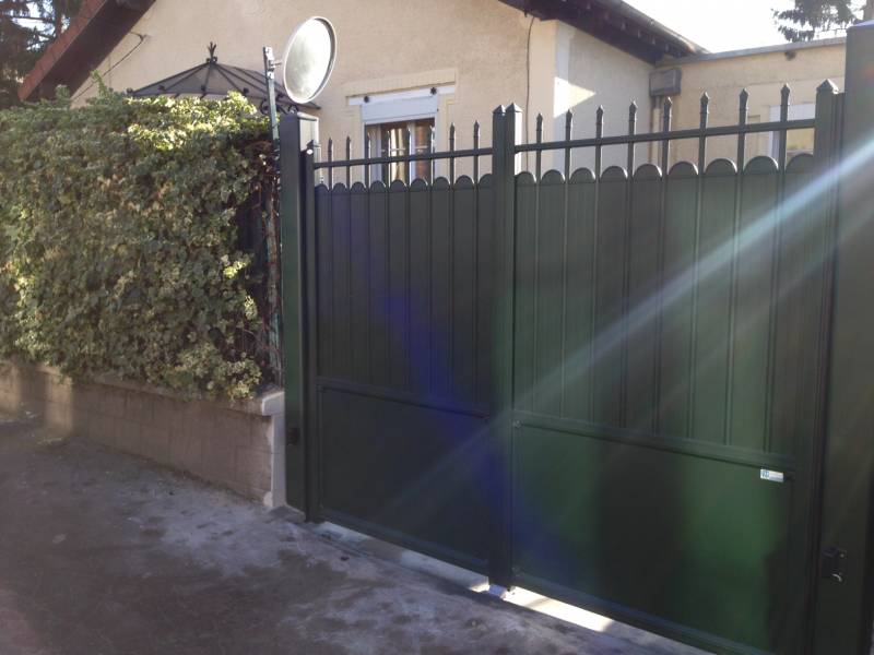 portail-battant-sib-modele-molitor-en-alu-vert-6009t-a-chatou-78 portail-battant-sib-modele-molitor-en-alu-vert-6009t-a-chatou-78
