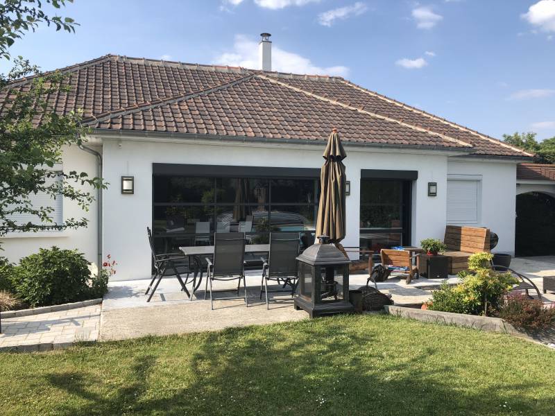 Fenêtres alu : baie vitrée coulissante k-line, vue d'ensemble de la maison, autre. Wilco Yvelines 78