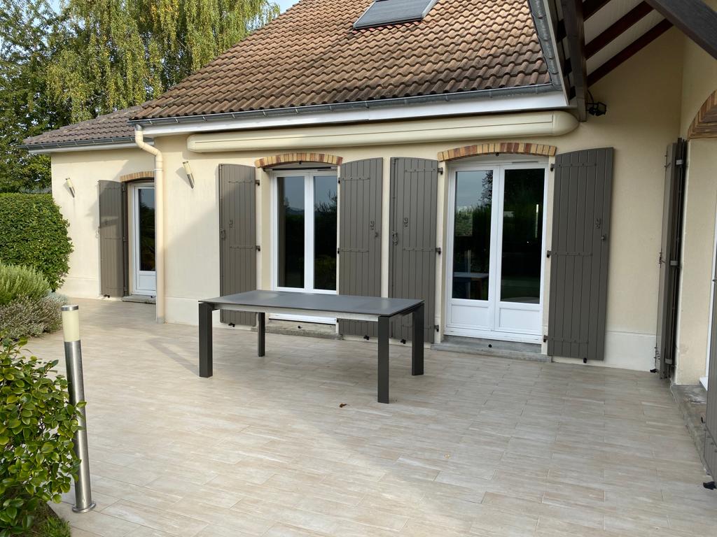 chantier-de-volets-battants-galbes-alu-orgeval-78 chantier-de-volets-battants-galbes-alu-orgeval-78