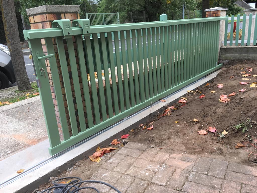 portail-coulissant-simple-en-alu-wilco portail-coulissant-simple-en-alu-wilco