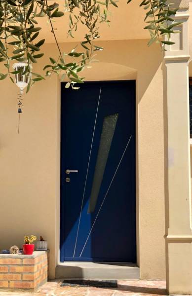 Portes d'entrée en aluminium : porte design haut de gamme fuseau kline wilco, avec décors. Wilco Yvelines 78