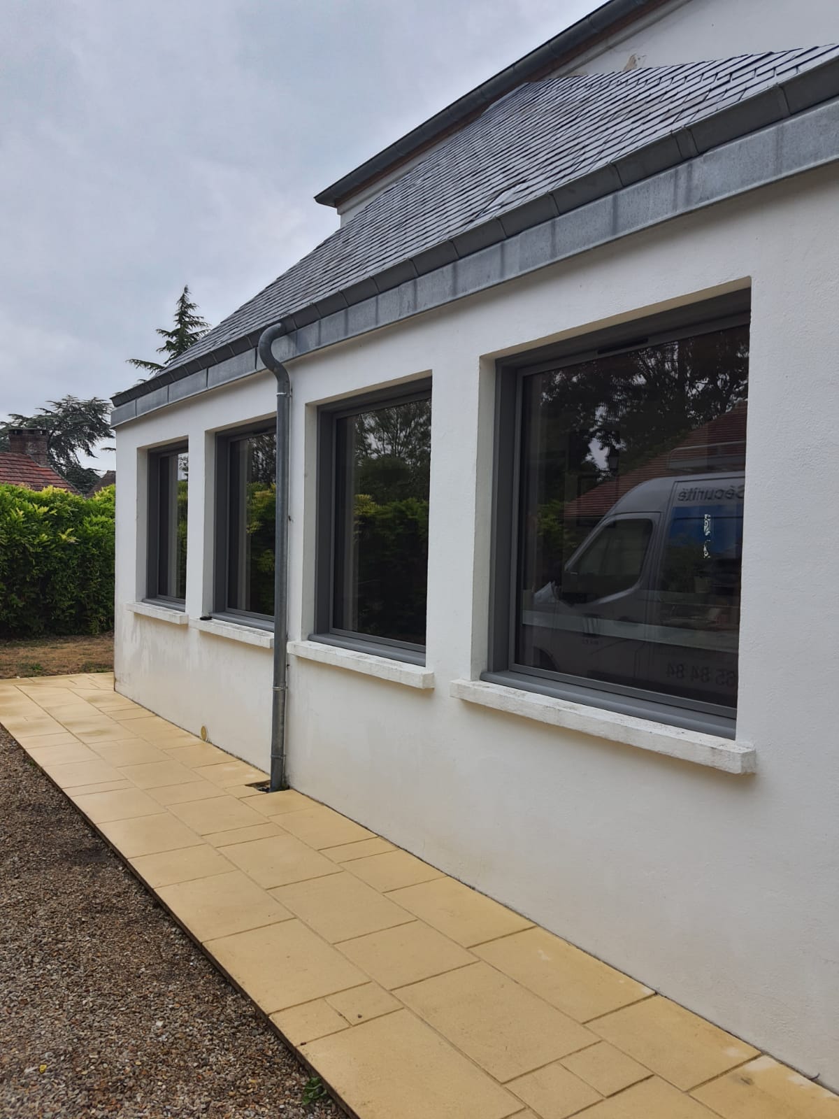 fenetres-alu-kline-grises-2900-sable-expert-renovateur-yvelines fenetres-alu-kline-grises-2900-sable-expert-renovateur-yvelines