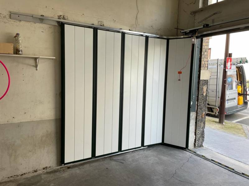 Porte de garage coulissante grise prestige sib Portes de garage coulissantes latérales : porte de garage coulissante grise prestige sib, plein. Wilco Yvelines 78