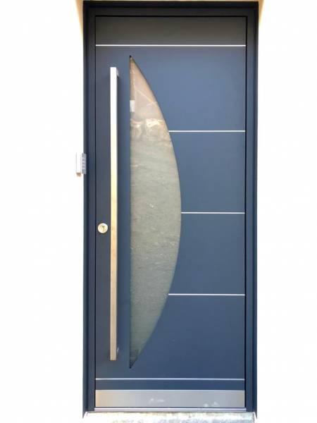 Portes d'entrée en aluminium : porte entrée alu k line bleu wilco chatou, semi-vitrée. Wilco Yvelines 78