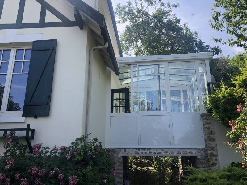 Véranda alu : véranda extension maison blanc wilco villennes sur seine 1, semi-vitrée. Wilco Yvelines 78