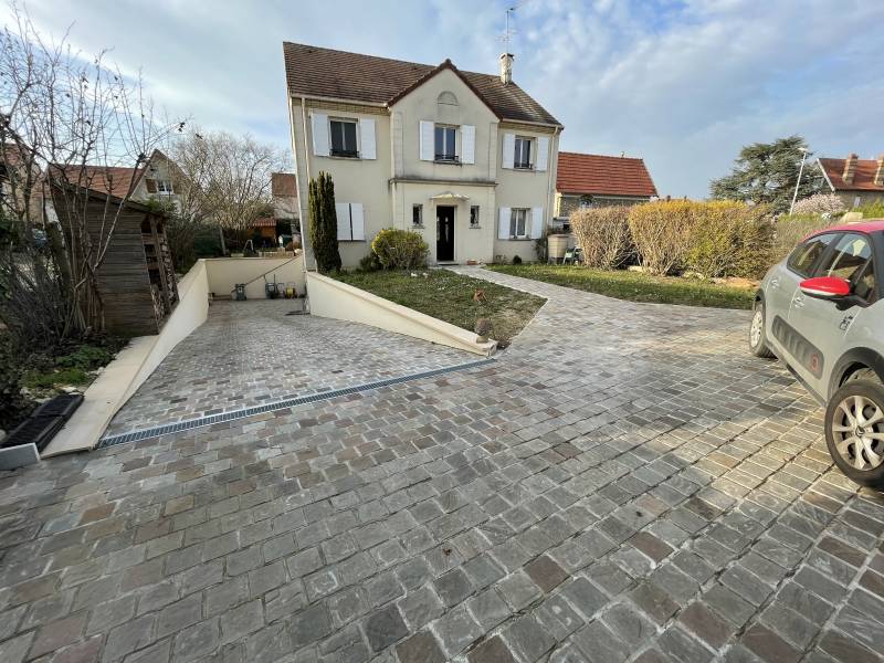 Maçonnerie et terrassement : chantier de maçonnerie pavés grés wilco vernouillet 2. Wilco Yvelines 78