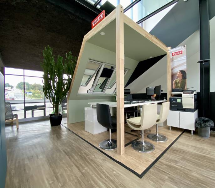 Fenêtres de toit : velux verrière 3 en 1 dans notre showroom à orgeval. Wilco Yvelines 78