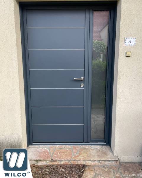 Porte d'entrée en alu kline, collection surface, modele lignee85 Portes d'entrée en aluminium : porte d'entrée en alu kline, collection surface, modele lignee85. Wilco Yvelines 78