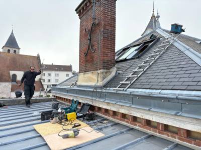 Fenêtres de toit : installation d'une verrière velux à chambourcy (préparation-1). Wilco Yvelines 78