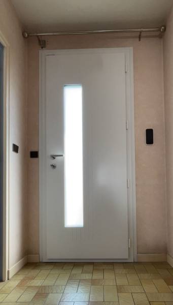 Porte d’entrée semi vitrée à flins-sur-seine 78 Portes d'entrée en aluminium : porte d’entrée semi vitrée à flins-sur-seine 78, semi-vitrée. Wilco Yvelines 78