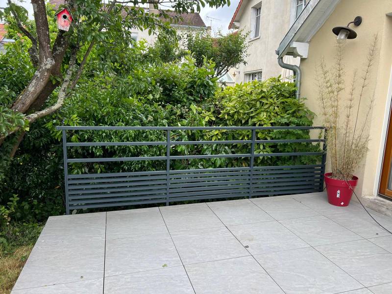 Garde-corps sur une terrasse en aluminium - yvelines Garde-corps : garde-corps sur une terrasse en aluminium - yvelines. Wilco Yvelines 78