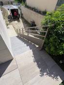 Garde-corps pour escalier en aluminium Cadiou vue du haut à Juziers