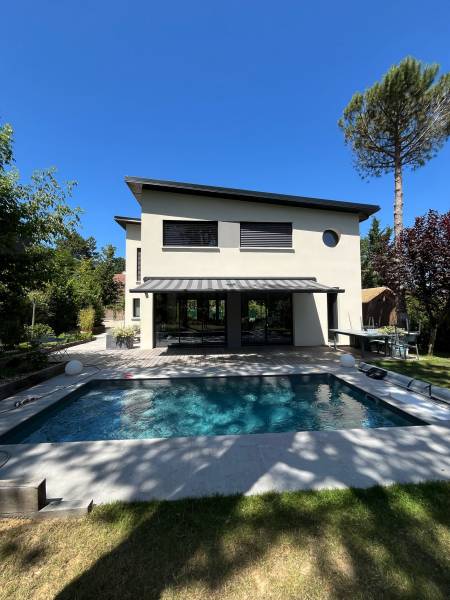 Stores bannes : store banne marquises on'x lux à la celle-st-cloud. Wilco Yvelines 78