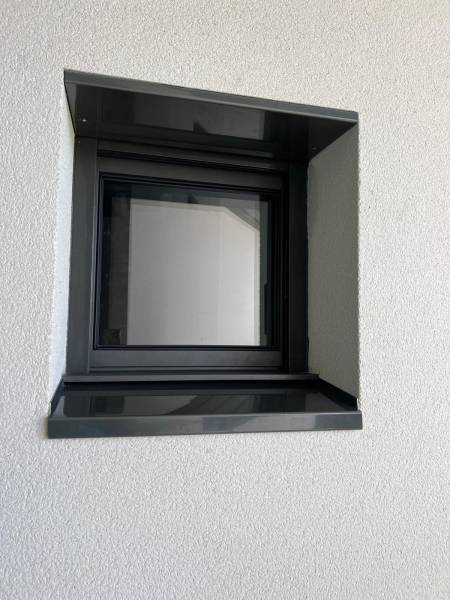 Fenêtres alu : fenêtre aluminium noire k-line dans les yvelines - extérieur. Wilco Yvelines 78