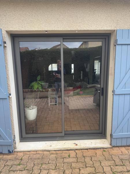 Fenêtres alu : fenêtre coulissante ral-2900 k-line à vauréal. Wilco Yvelines 78