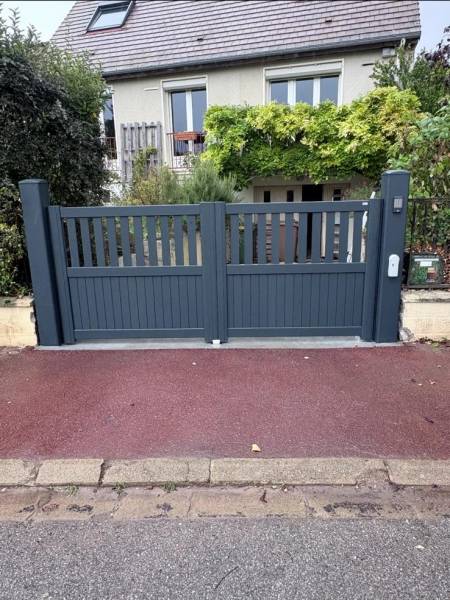 Maçonnerie et terrassement : portail motorisé sib avec maçonnerie à neauphle-le-vieux. Wilco Yvelines 78