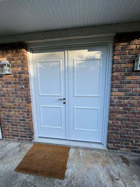 Portes d'entrée en aluminium : porte d'entrée sur mesure à marsinval - extérieur. Wilco Yvelines 78