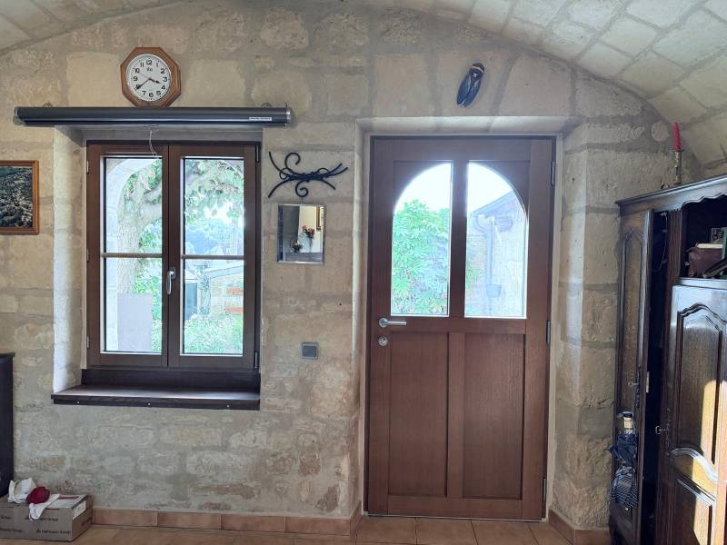 Porte d'entrée et fenêtres en bois dans les yvelines - intérieur Portes d'entrées en bois : porte d'entrée et fenêtres en bois dans les yvelines - intérieur. Wilco Yvelines 78