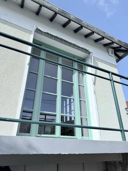 Fenêtres alu : porte fenêtre aluminium verte k-line yvelines - extérieur. Wilco Yvelines 78