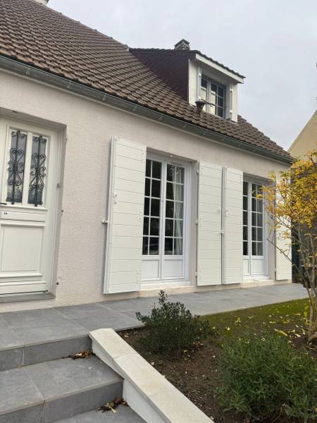 Volets battants alu : volets battants à aigremont - terrasse. Wilco Yvelines 78