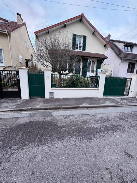 Portail coulissant molitor motorisé portillon et clôture à poissy Portails et clotures alu : portail coulissant molitor motorisé portillon et clôture à poissy. Wilco Yvelines 78