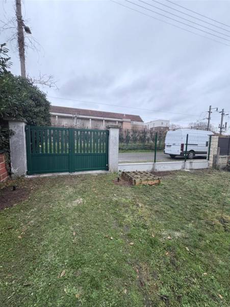 Portails et clotures alu : portail aluminium sib et grillage rigide à vernouillet - interieur. Wilco Yvelines 78